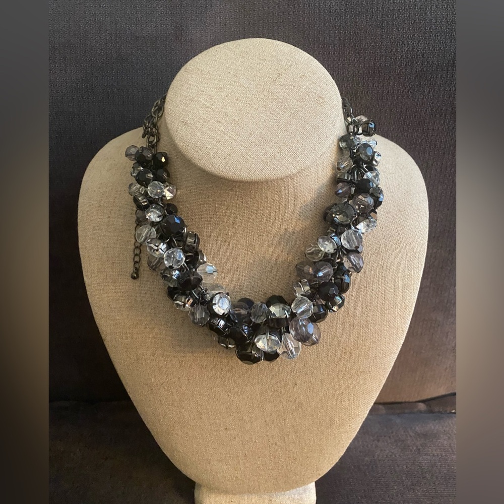 16” Black and Crystal Bead Necklace